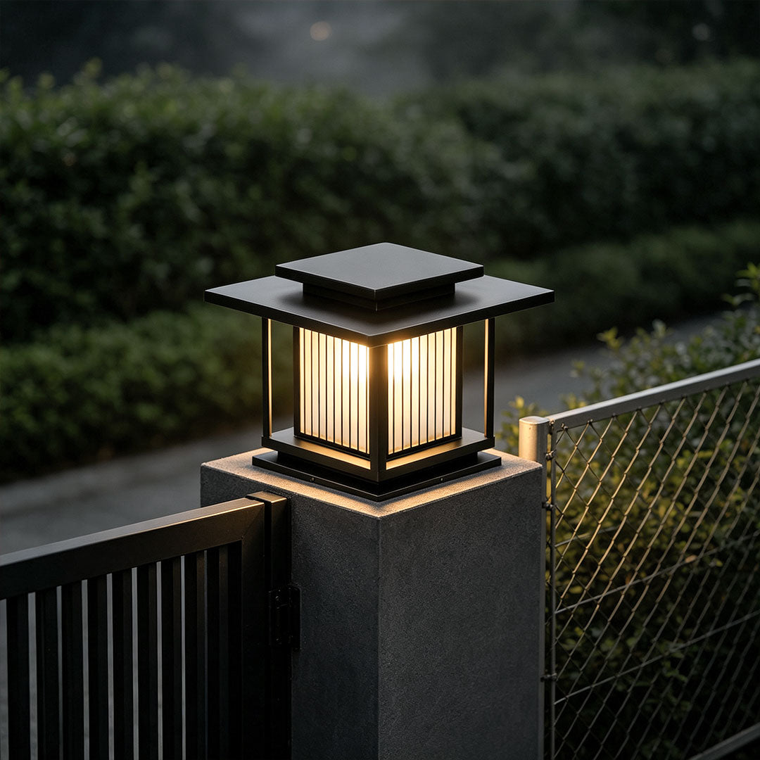Driveway Pillar Solar Lights Modern Outdoor Gate Lighting