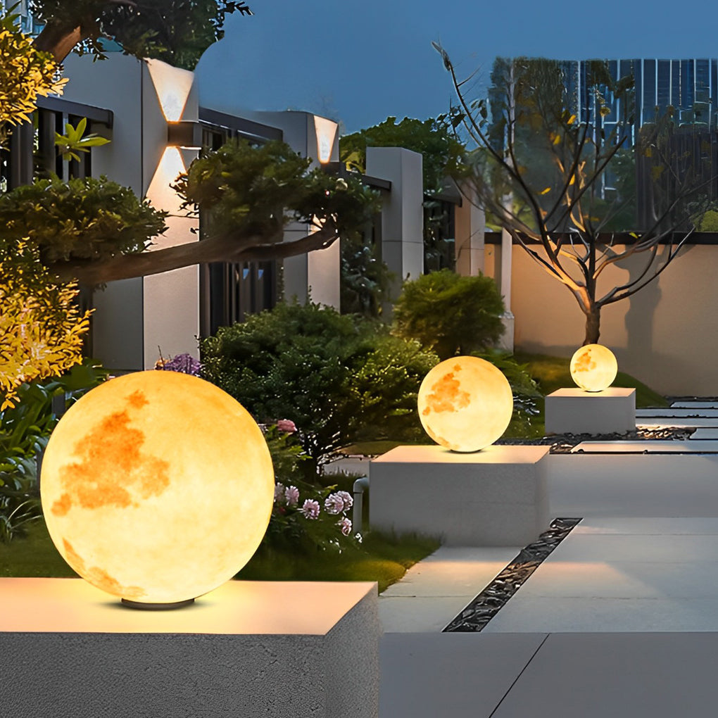 Open-Box Moon-Shaped Stone Pillar Light Outdoor Decorative