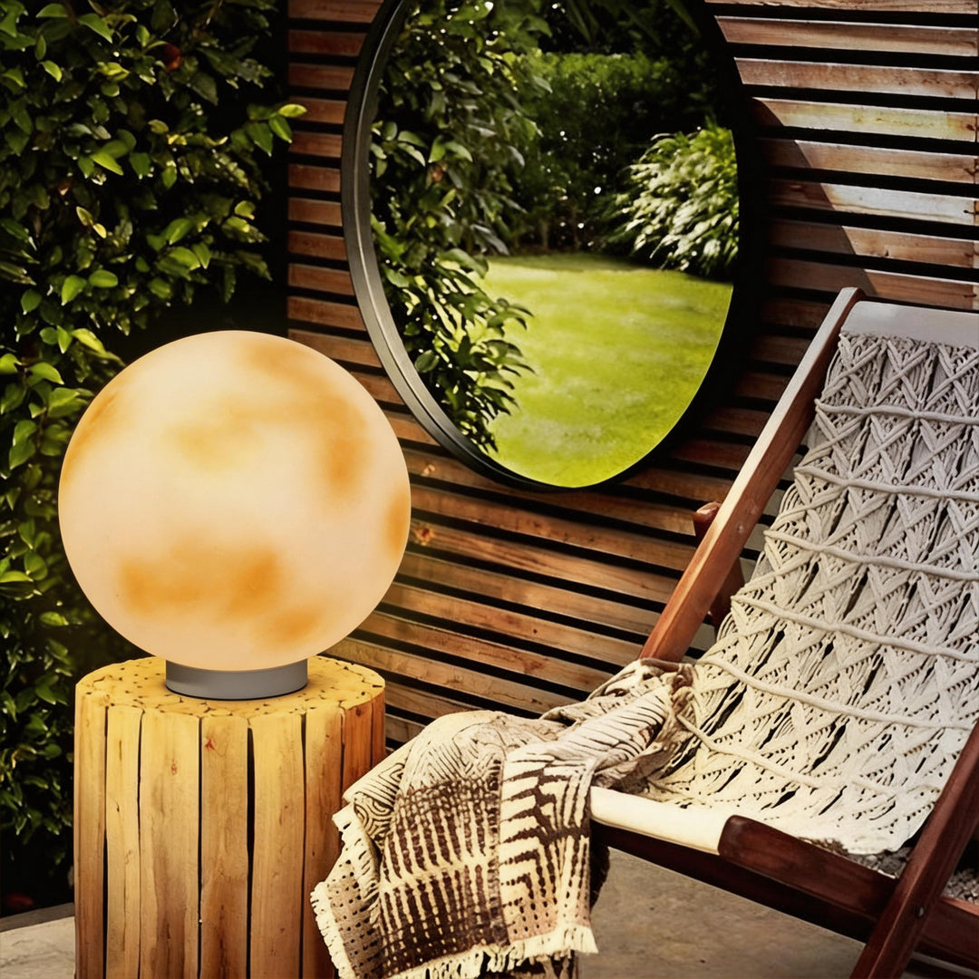 Open-Box Moon-Shaped Stone Pillar Light Outdoor Decorative