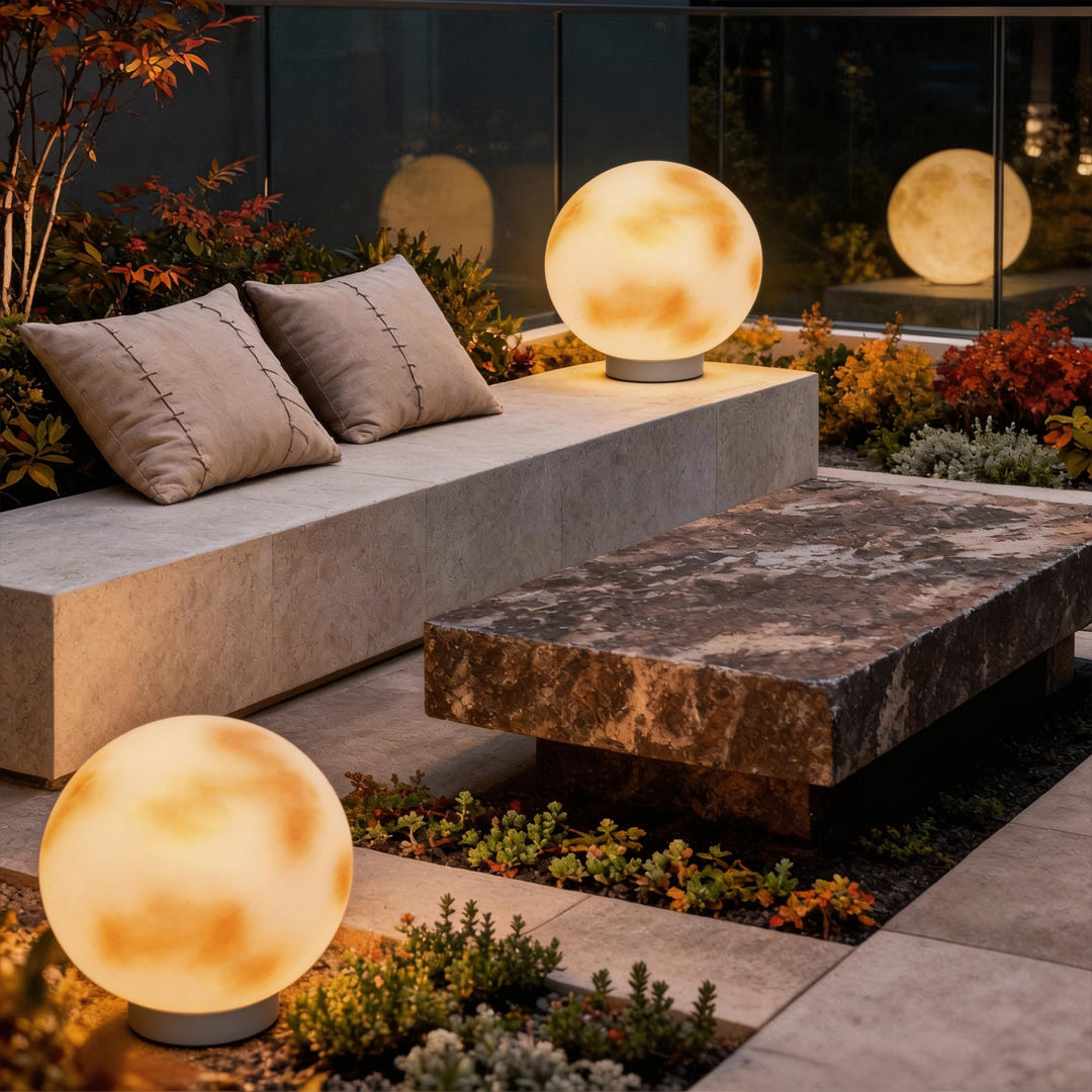 Open-Box Moon-Shaped Stone Pillar Light Outdoor Decorative